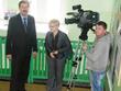 Pan dyrektor Roman Kowalczyk udziela wywiadu dla lokalnej stacji telewizyjnej